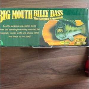 Motion Activated  Big Mouth Billy Bass Singing Mounted Fish Sings Two Songs